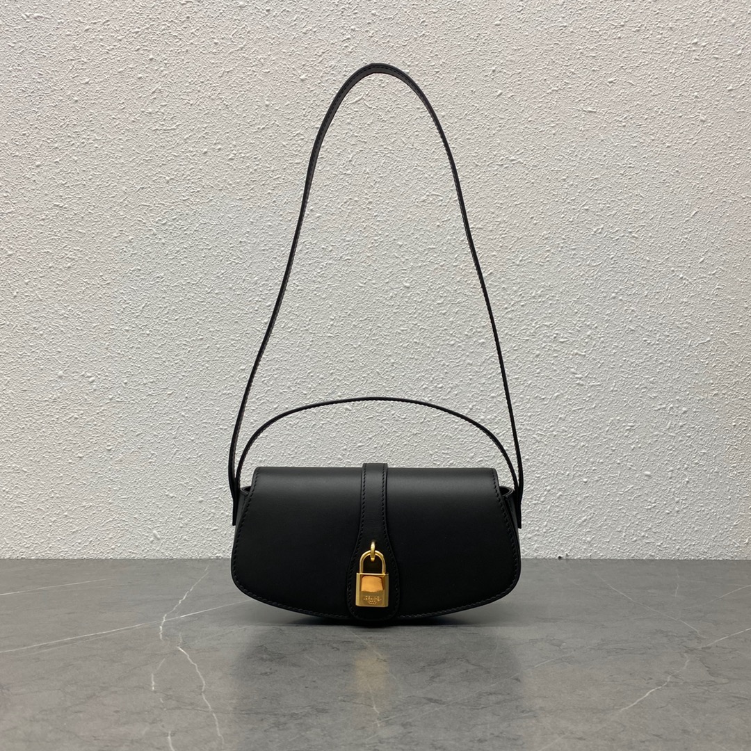 Celine Clutch On Strap Tabou In Smooth Calfskin Black 101593